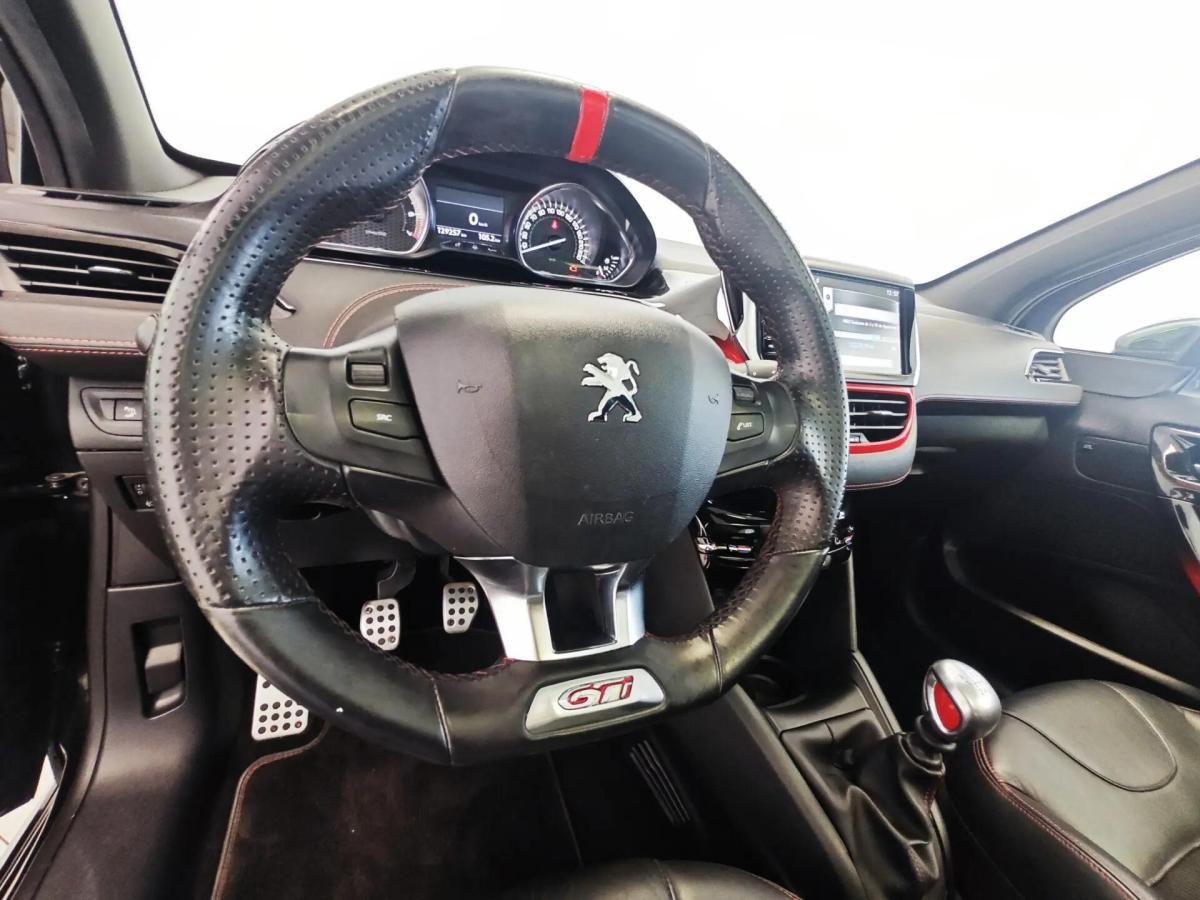 peugeot-208-2013-gasolina-1598cc