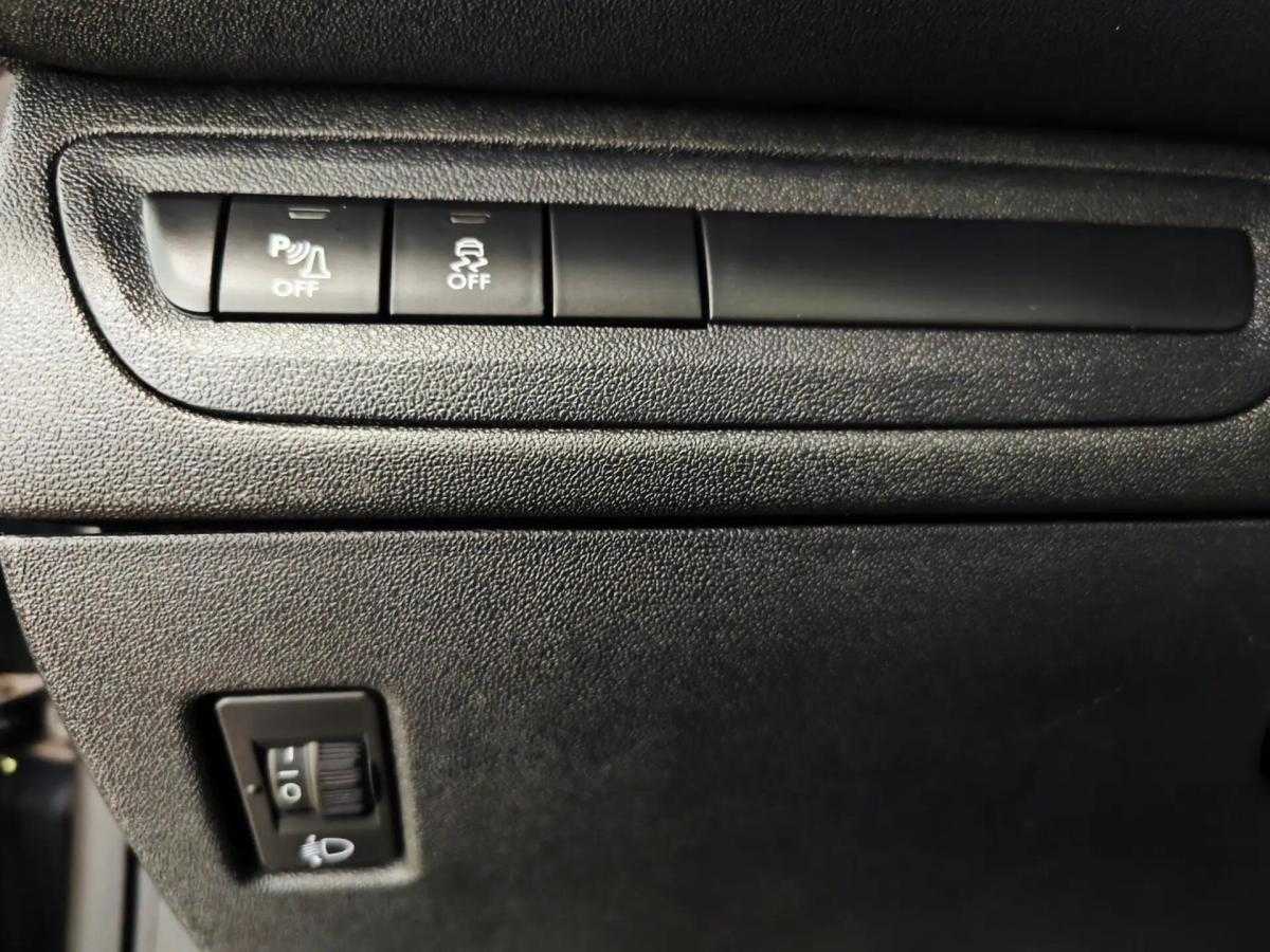 peugeot-208-2013-gasolina-1598cc