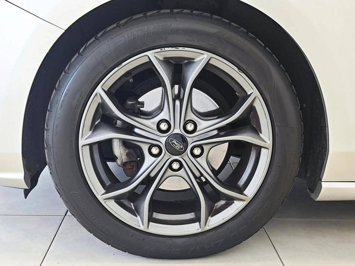 ford-focus-2019-gasolina-998cc