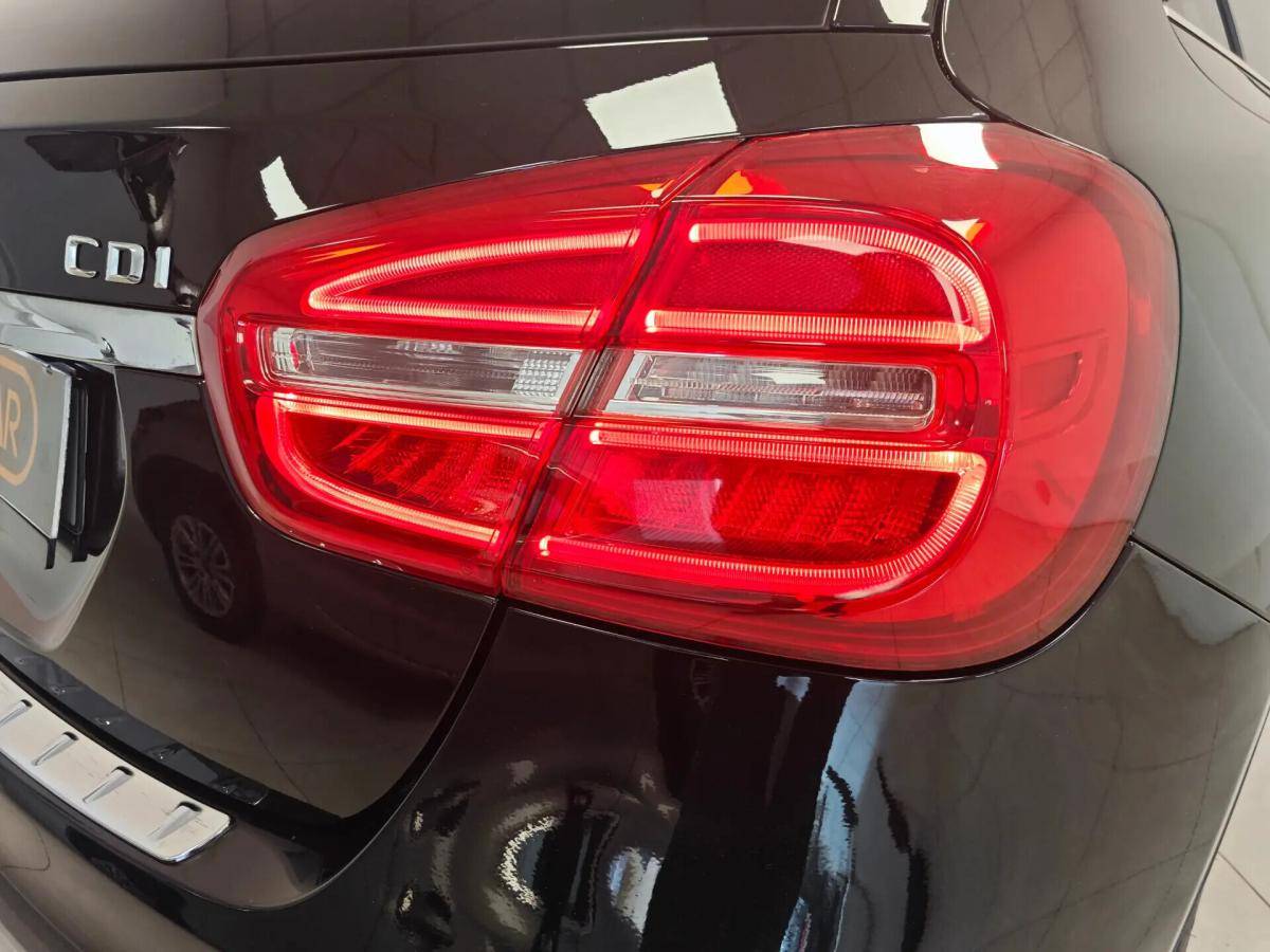 mercedes-benz-gla-200-cdi-2014-diesel-2143cc