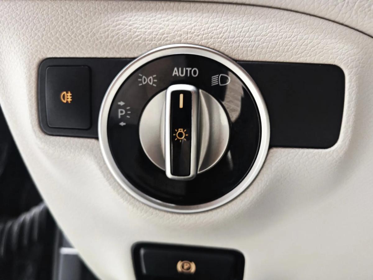 mercedes-benz-gla-200-cdi-2014-diesel-2143cc