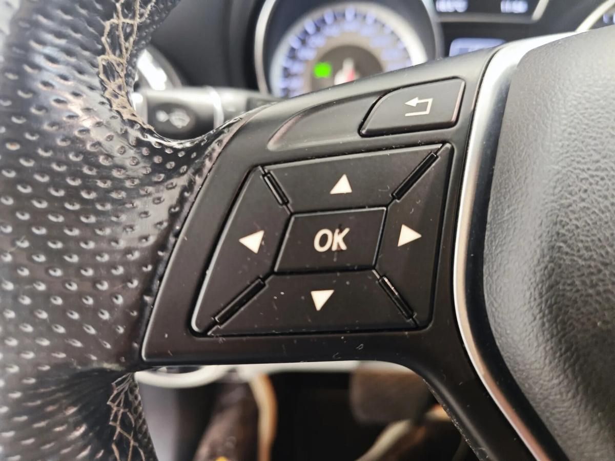 mercedes-benz-gla-200-cdi-2014-diesel-2143cc