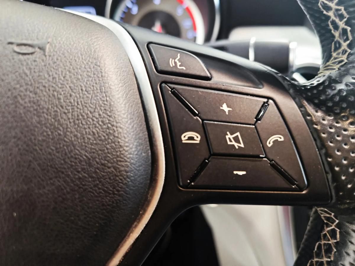 mercedes-benz-gla-200-cdi-2014-diesel-2143cc