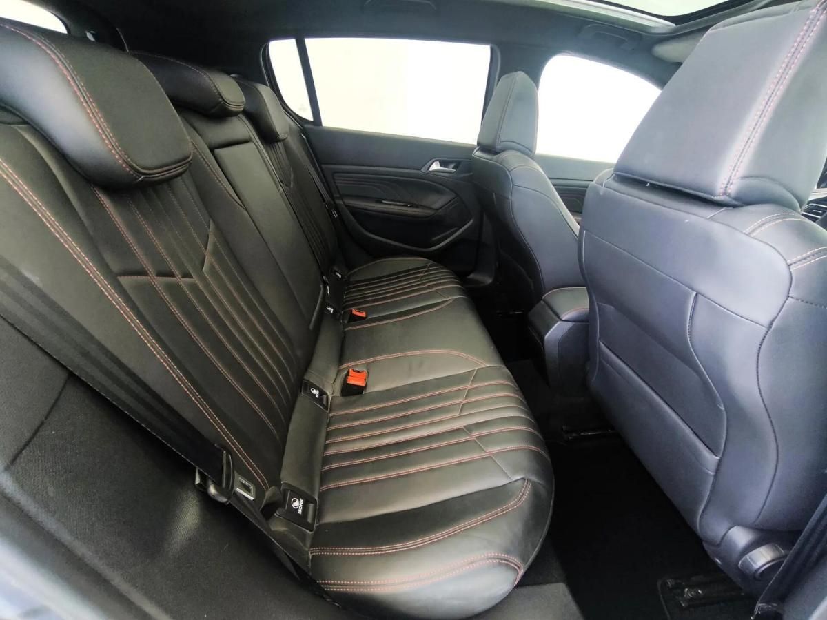 peugeot-308-2019-gasolina-1199cc