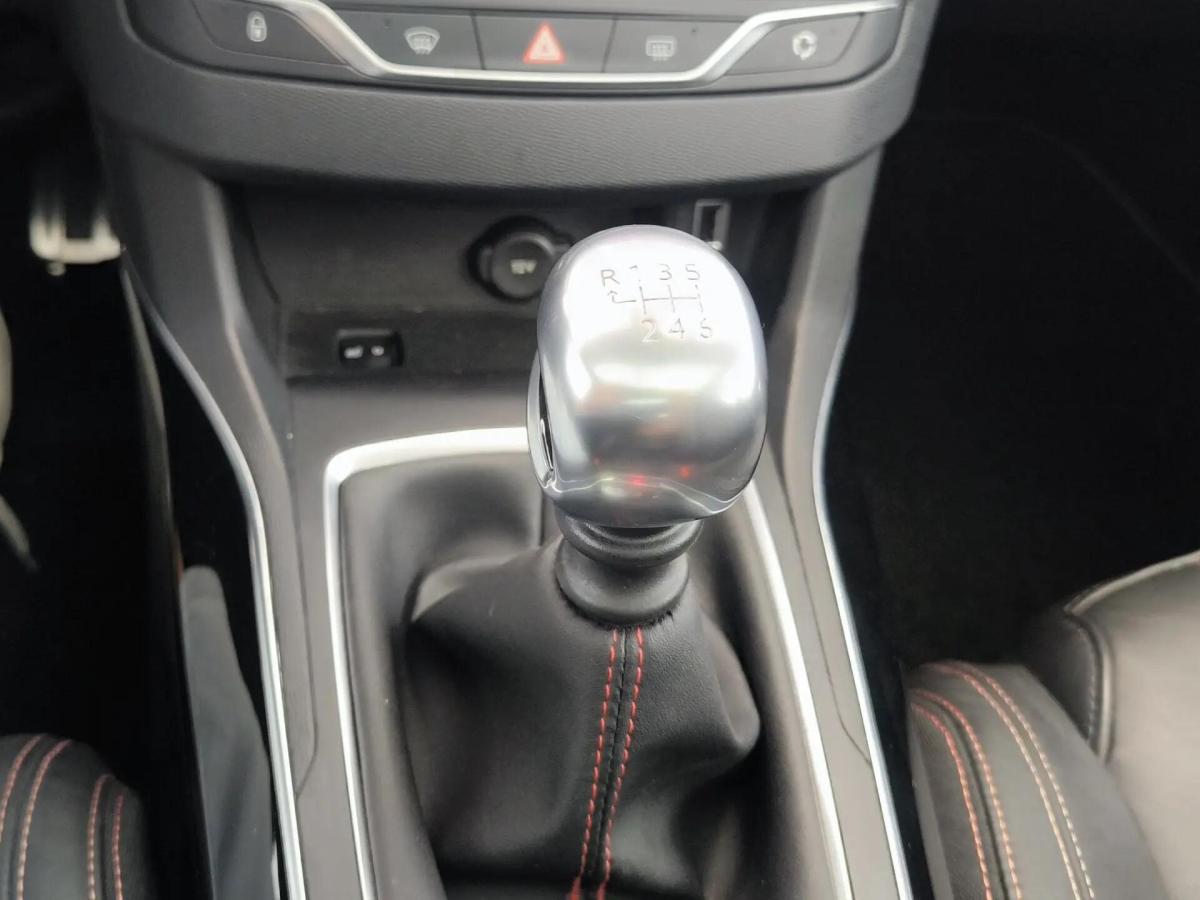 peugeot-308-2019-gasolina-1199cc