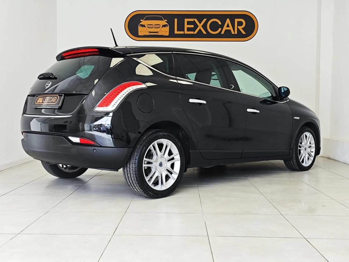 lancia-delta-2008-diesel-1598cc
