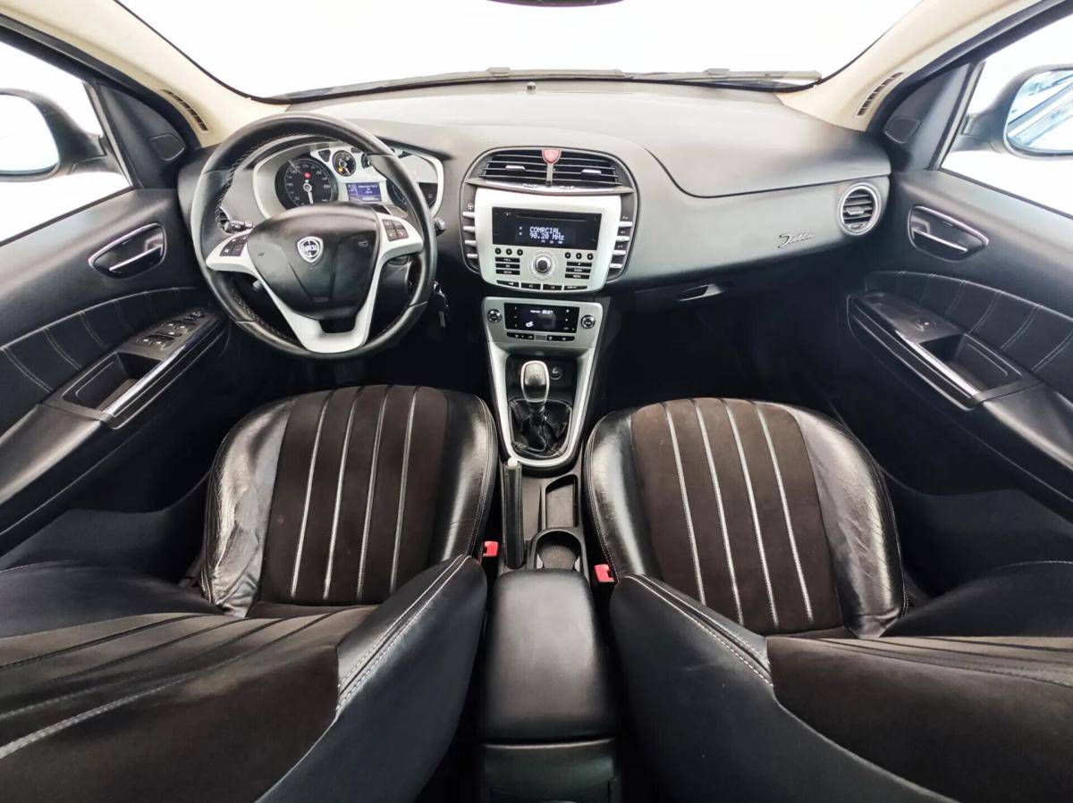 lancia-delta-2008-diesel-1598cc