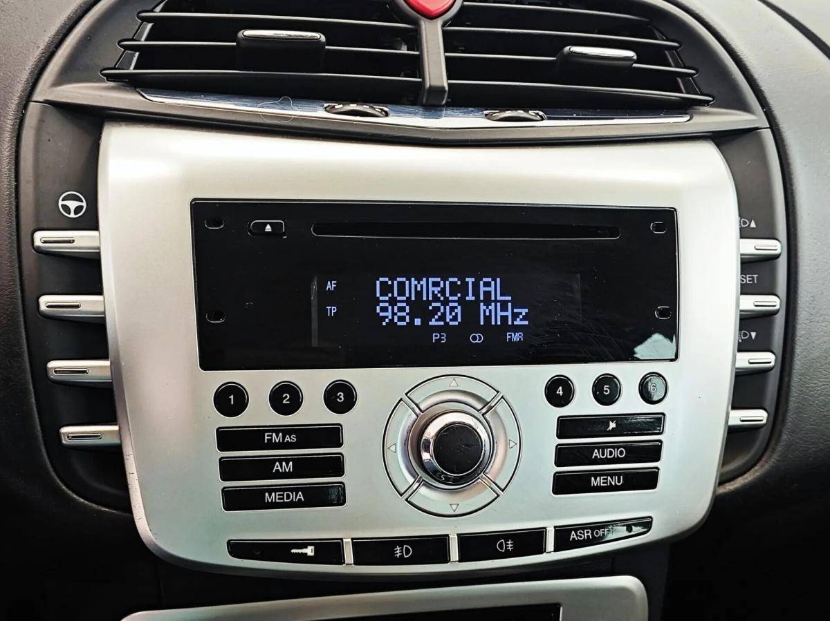 lancia-delta-2008-diesel-1598cc