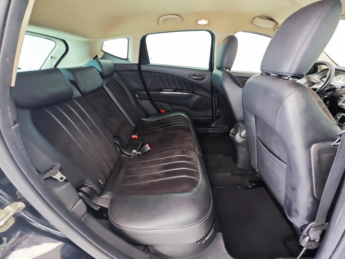 lancia-delta-2008-diesel-1598cc