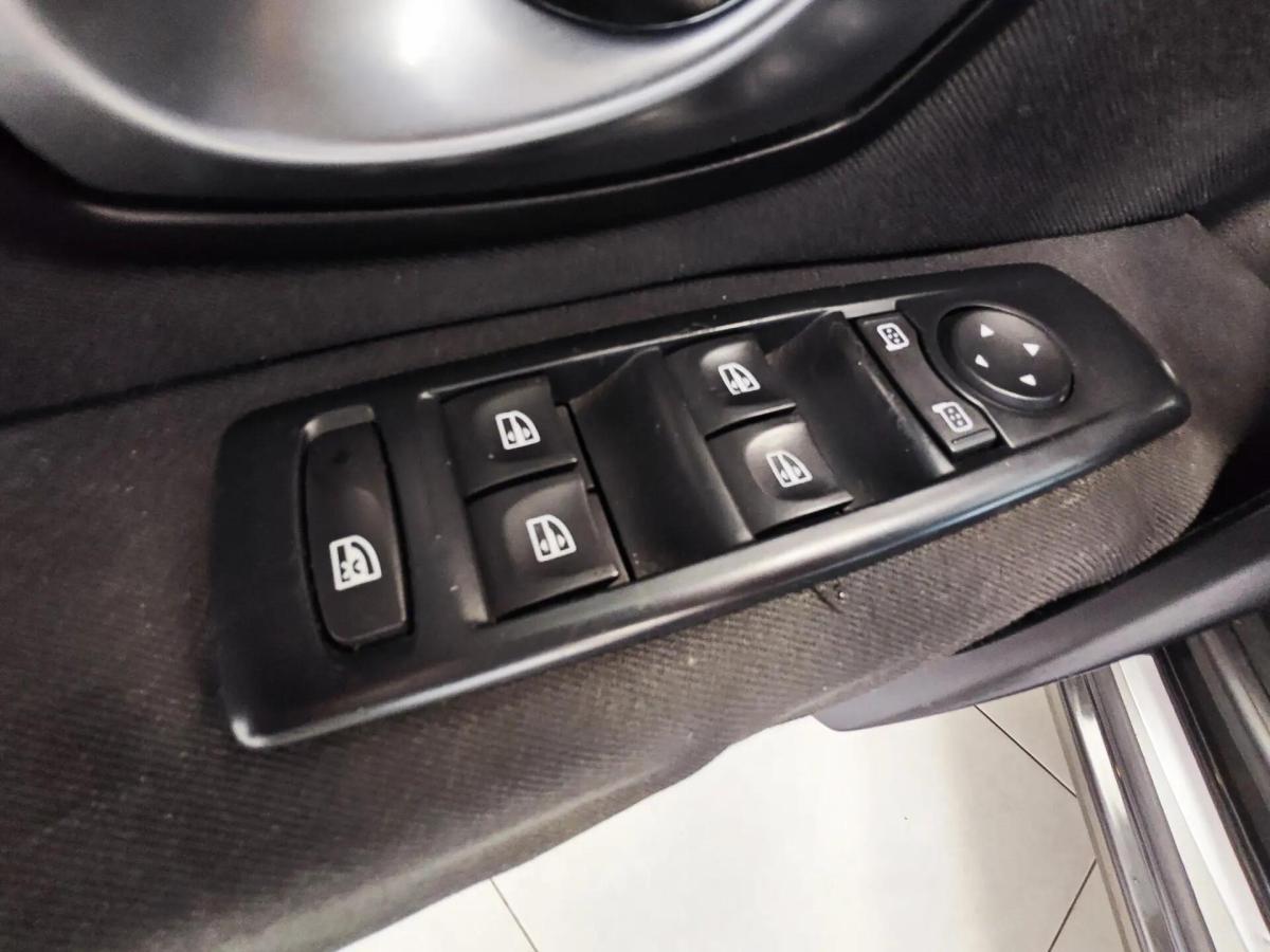 renault-megane-sport-tourer-2010-diesel-1461cc