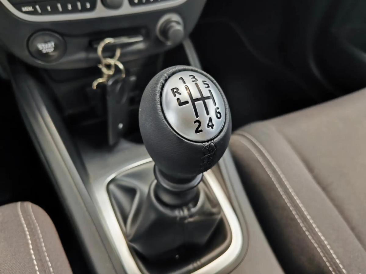 renault-megane-sport-tourer-2010-diesel-1461cc