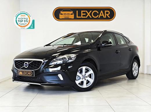 volvo-v40-cross-country-2014-diesel-1560cc