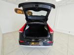 volvo-v40-cross-country-2014-diesel-1560cc