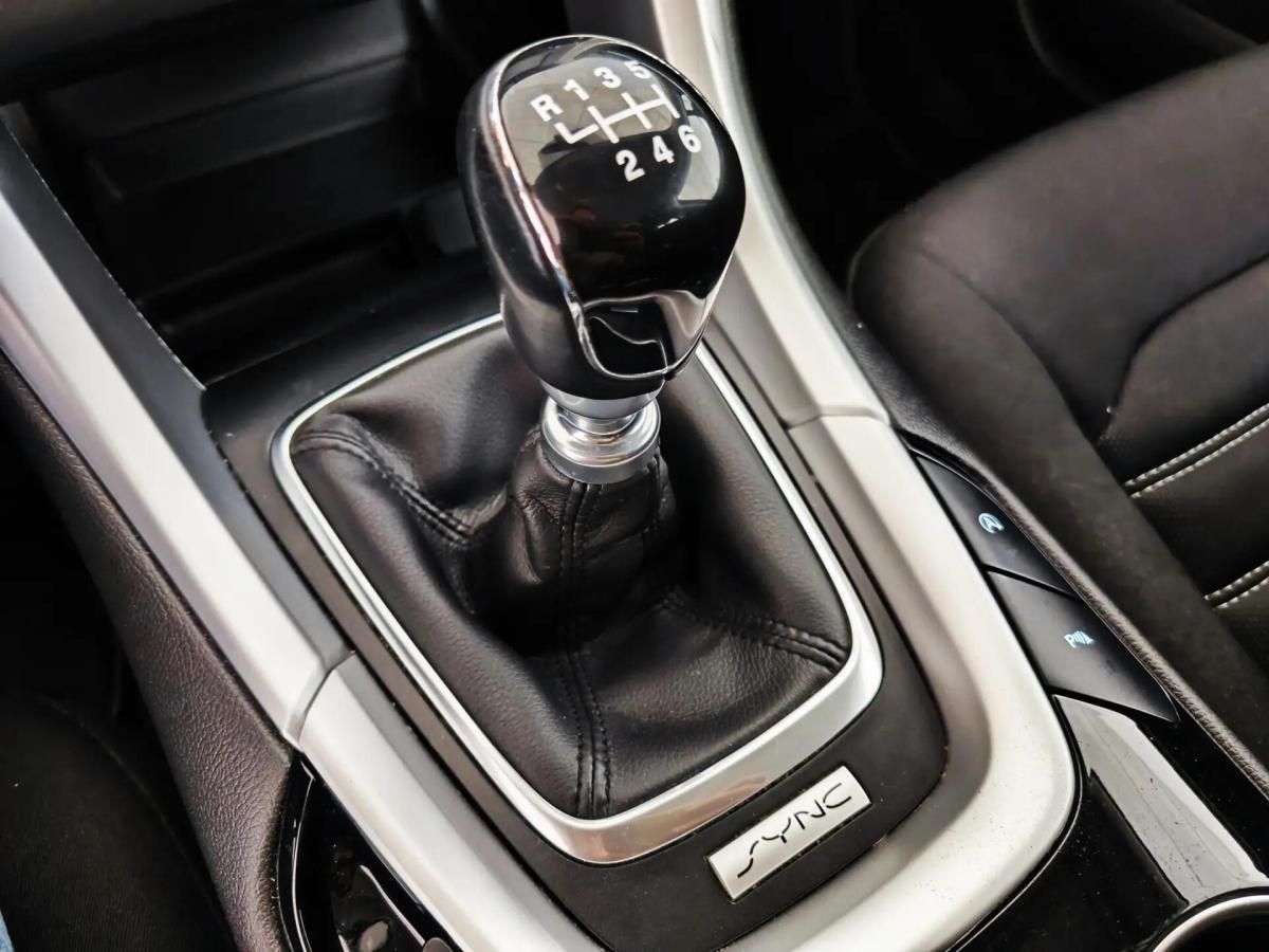 ford-mondeo-2016-gasolina-998cc