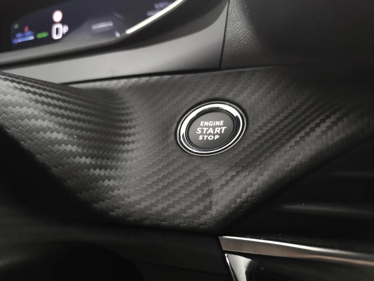 peugeot-e-2008-2025-eletrico-0cc