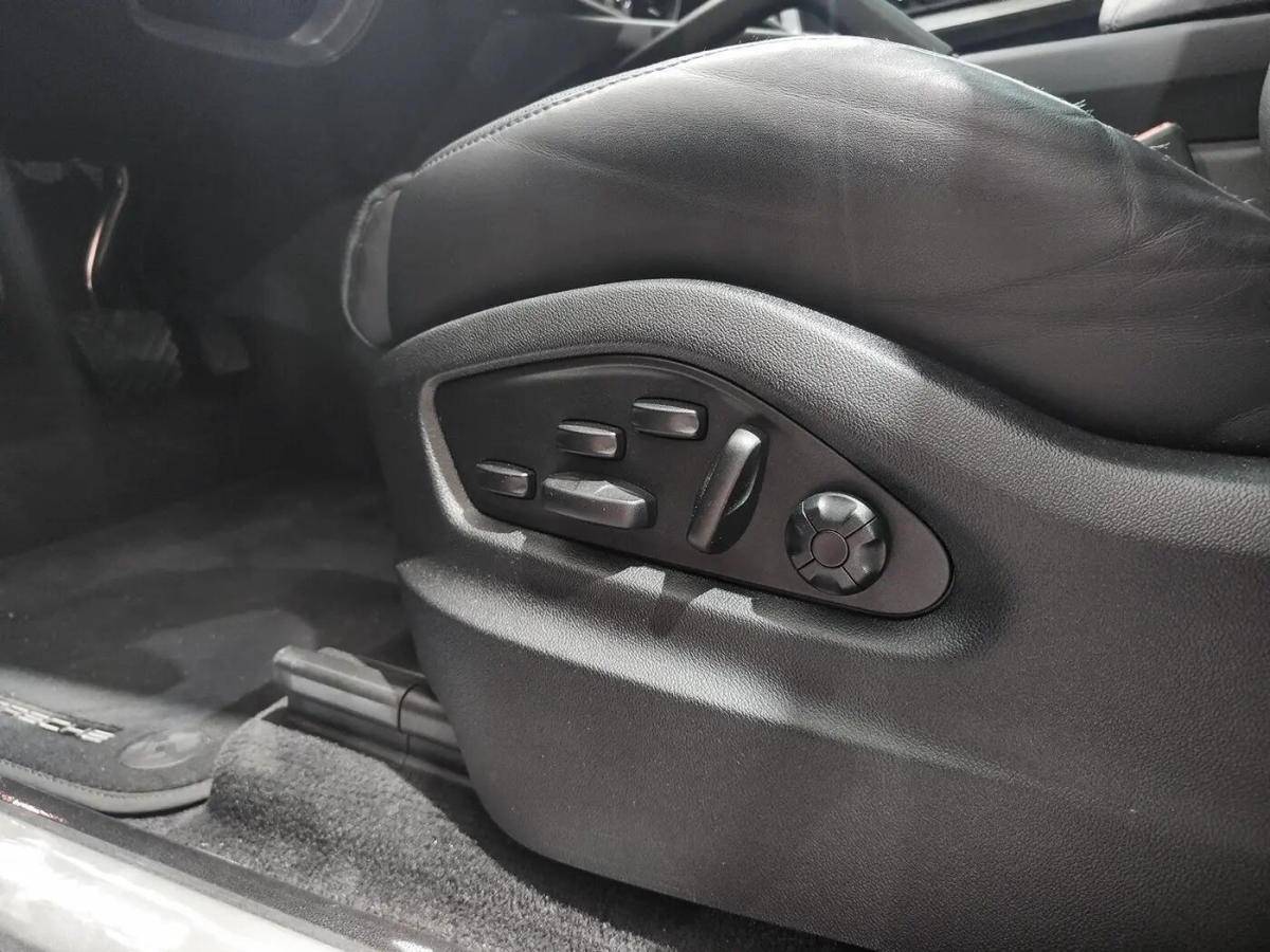 porsche-cayenne-2025-hibrido-a-gasolina-2995cc