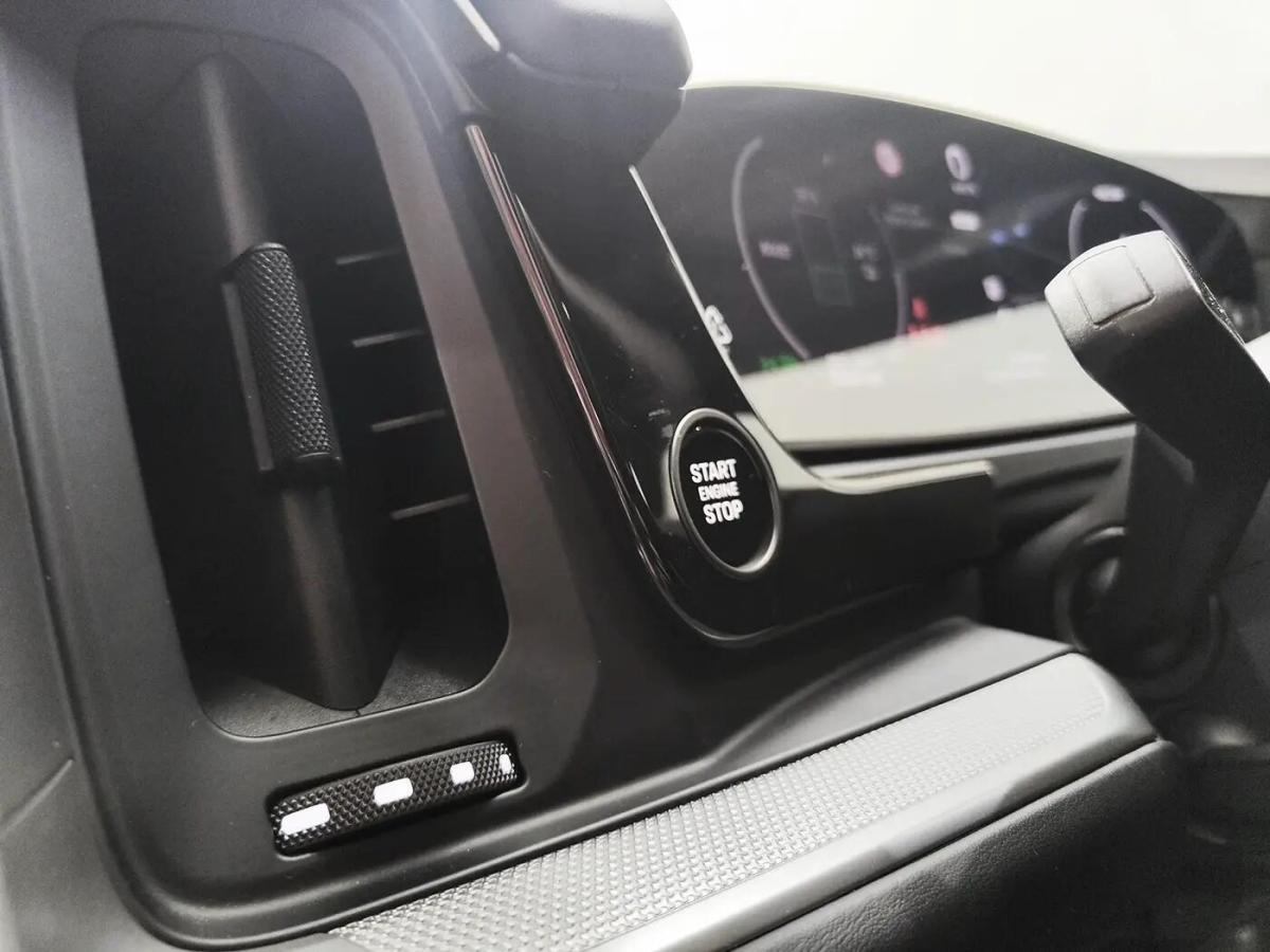 porsche-cayenne-2025-hibrido-a-gasolina-2995cc