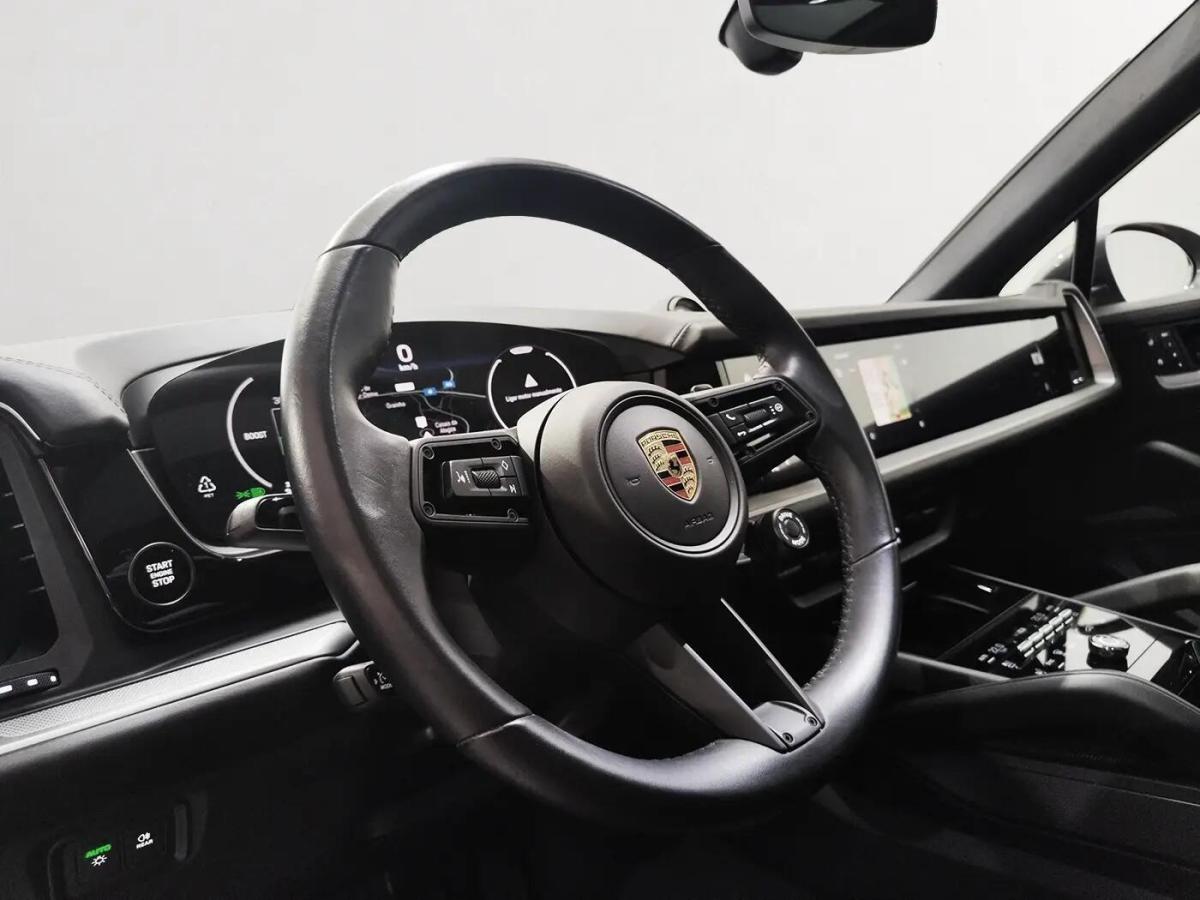 porsche-cayenne-2025-hibrido-a-gasolina-2995cc