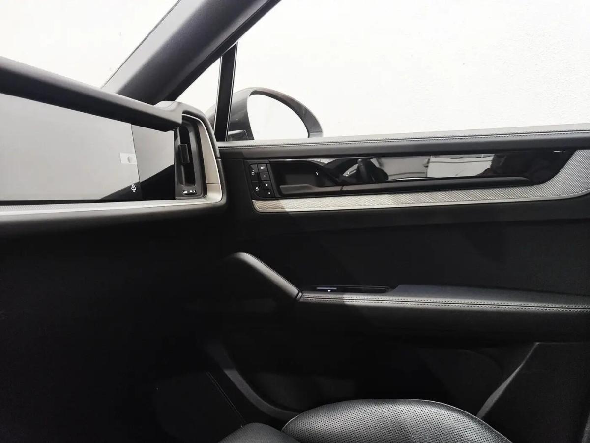 porsche-cayenne-2025-hibrido-a-gasolina-2995cc