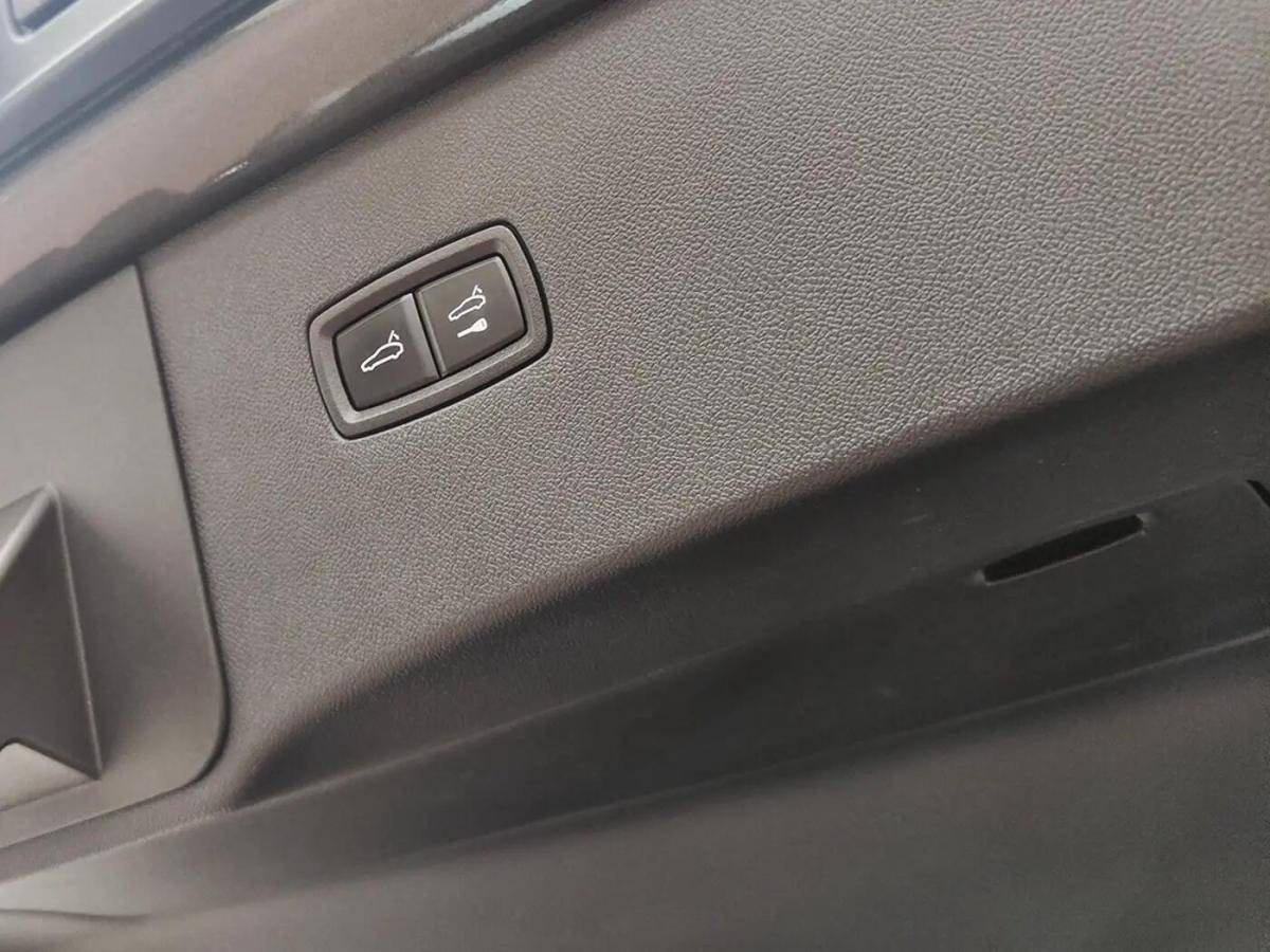 porsche-cayenne-2025-hibrido-a-gasolina-2995cc