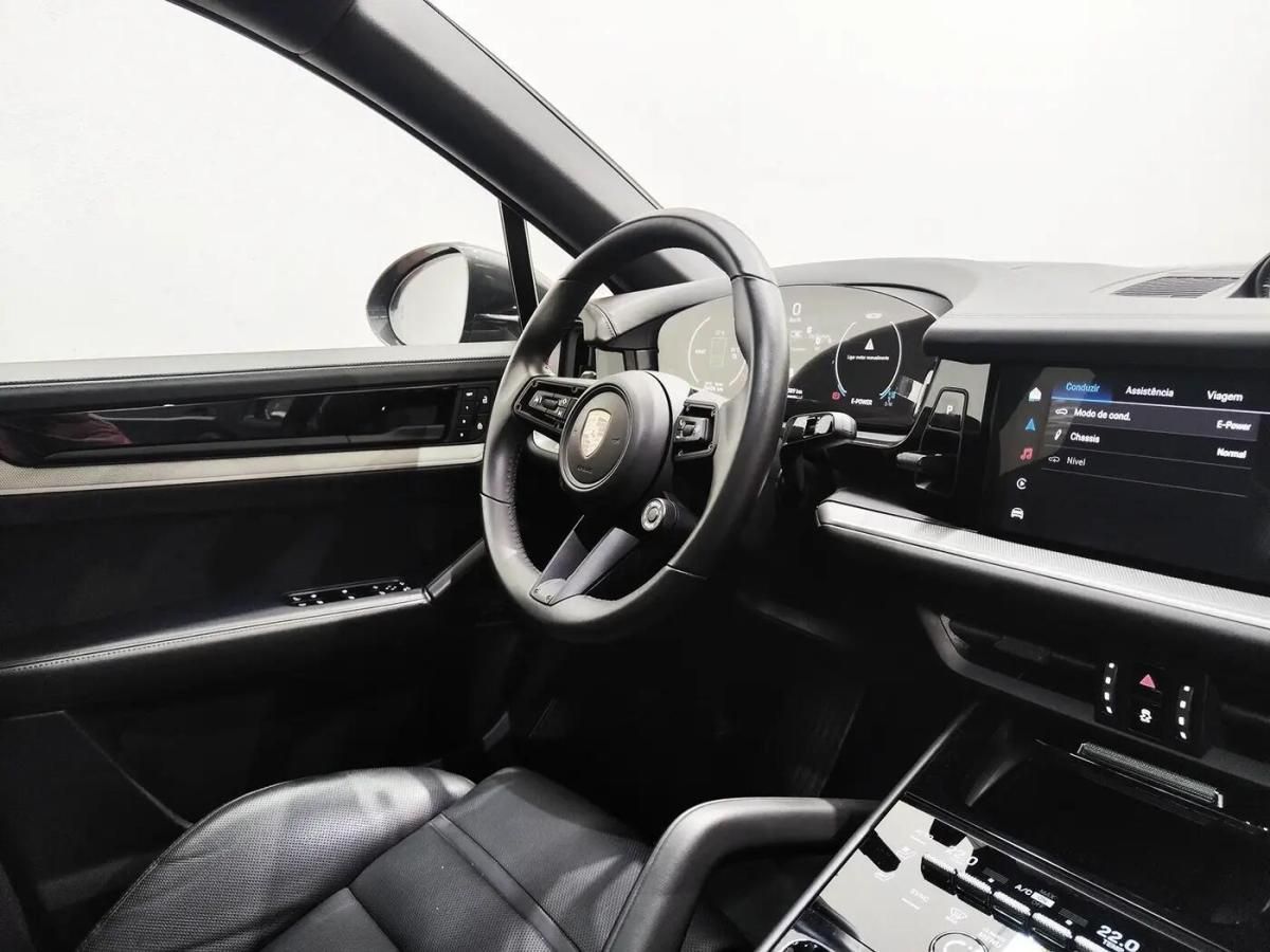 porsche-cayenne-2025-hibrido-a-gasolina-2995cc