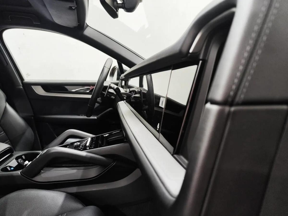 porsche-cayenne-2025-hibrido-a-gasolina-2995cc
