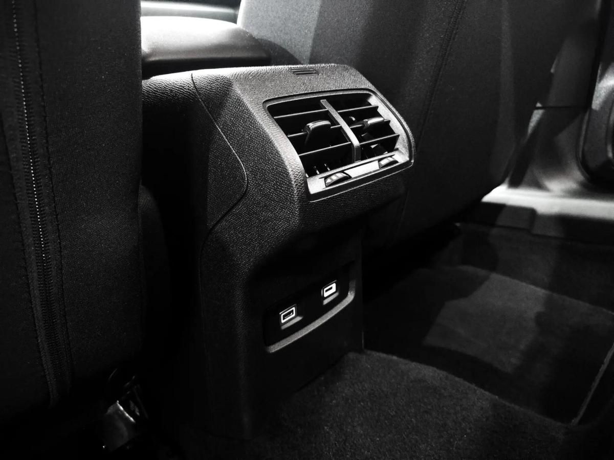 citroen-e-c4-2022-eletrico-0cc