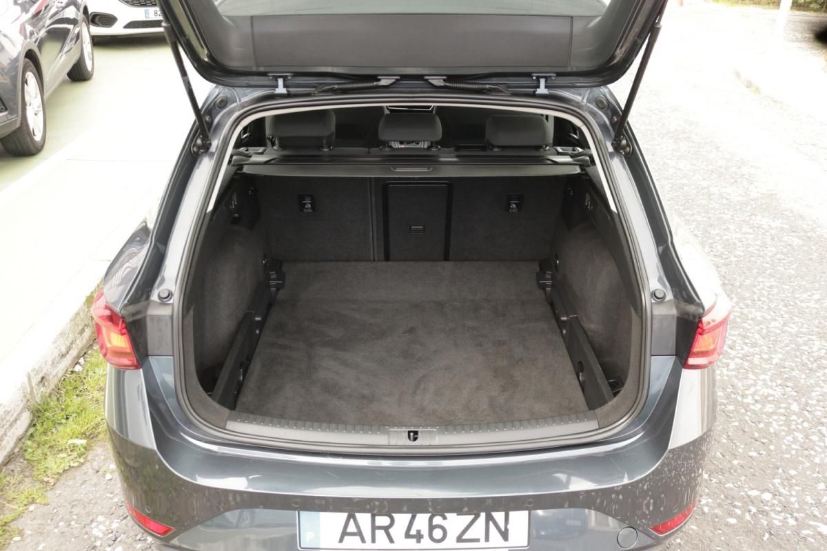 seat-leon-st-2022-diesel-2000cc