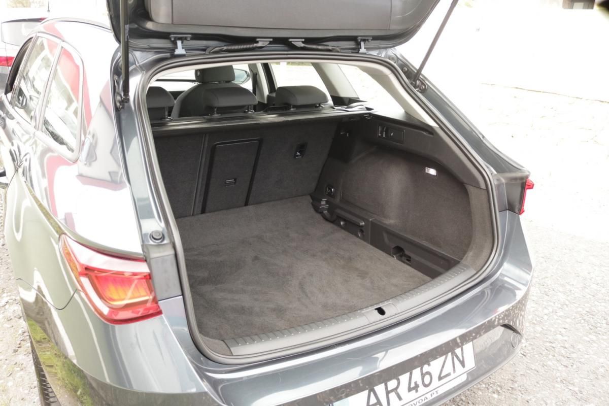 seat-leon-st-2022-diesel-2000cc