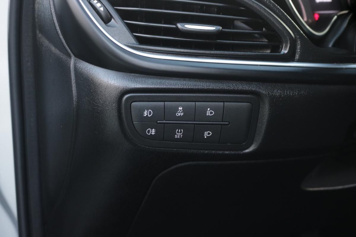 fiat-tipo-station-wagon-2021-diesel-1300cc