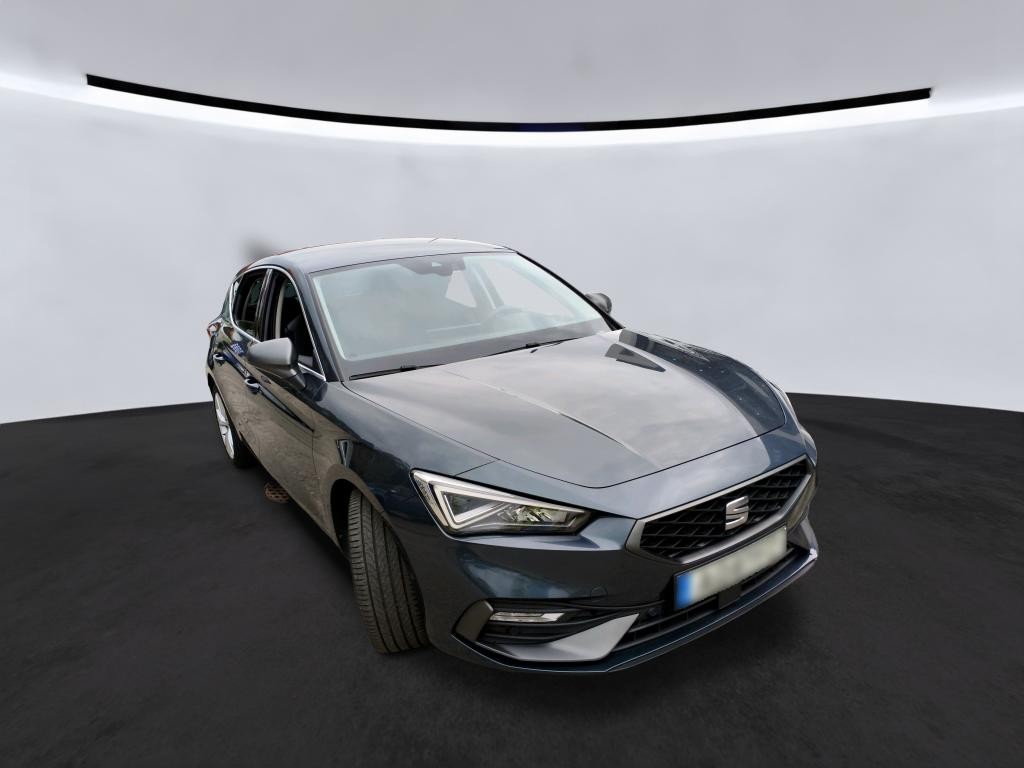 seat-leon-2022-diesel-2000cc