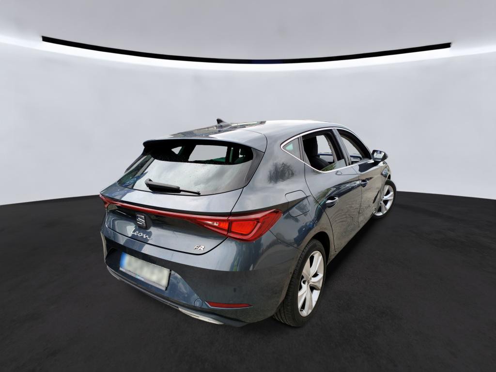 seat-leon-2022-diesel-2000cc