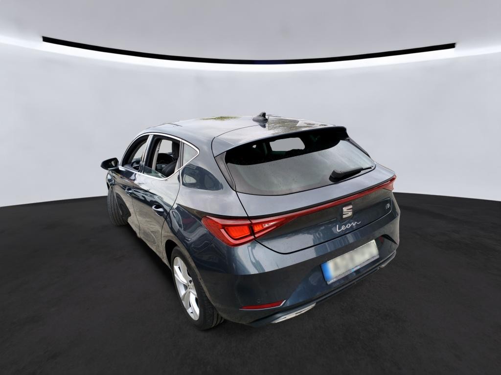seat-leon-2022-diesel-2000cc