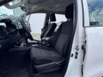toyota-hilux-2023-diesel-2400cc