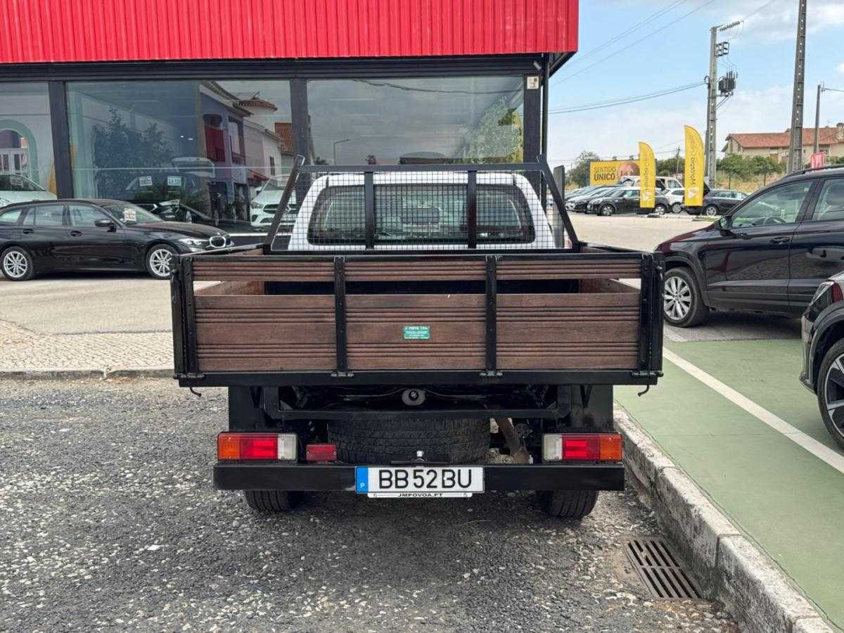 toyota-hilux-2023-diesel-2400cc