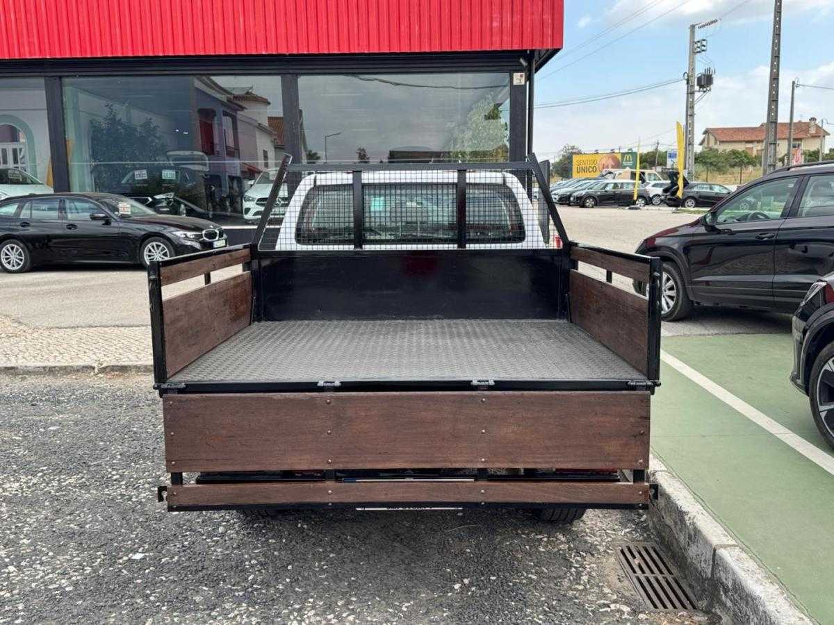 toyota-hilux-2023-diesel-2400cc