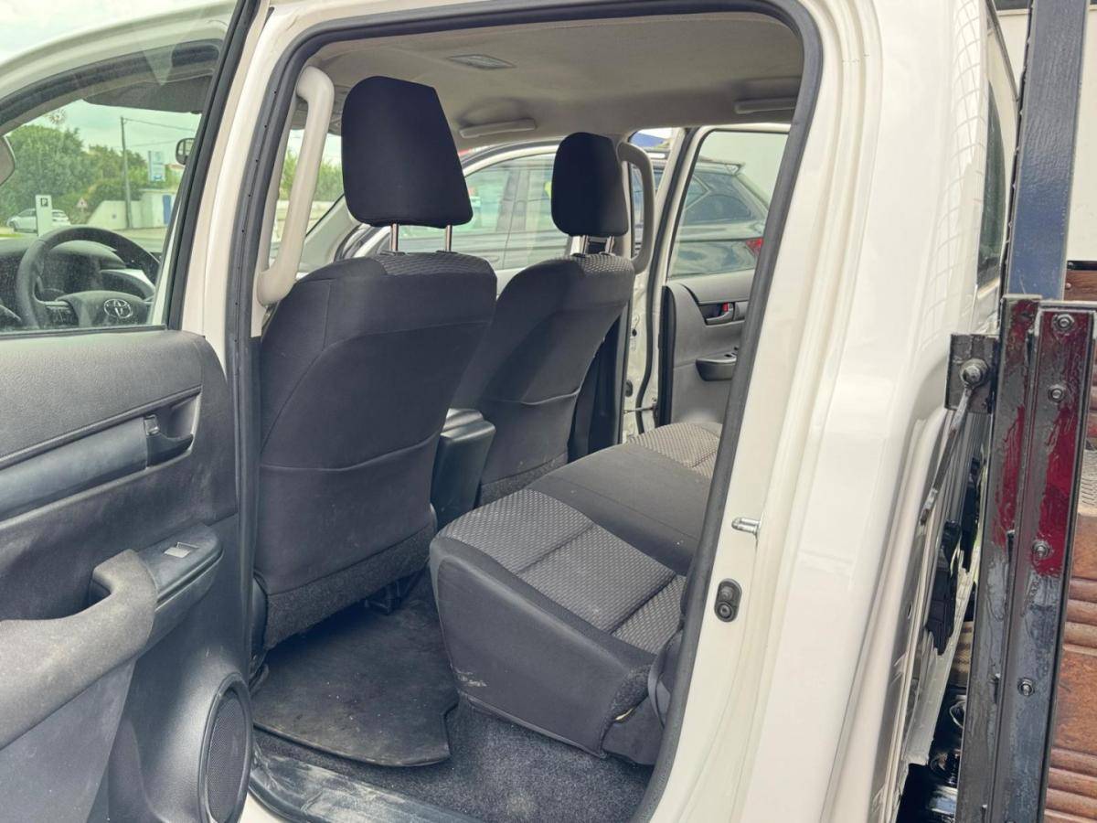 toyota-hilux-2023-diesel-2400cc