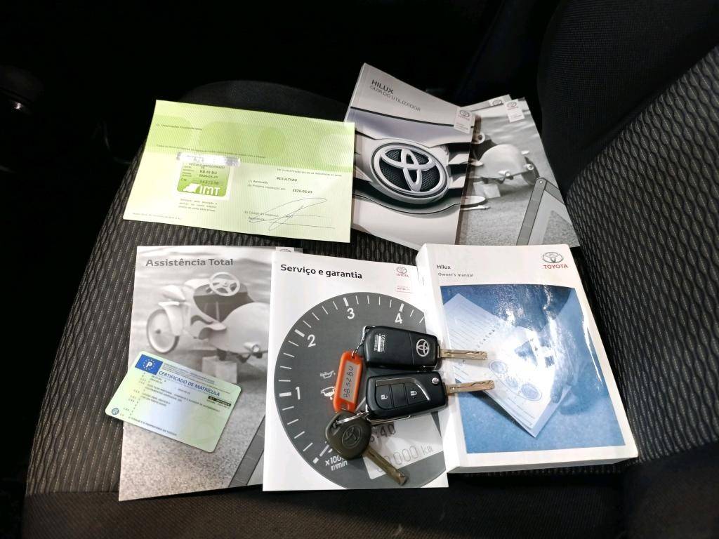 toyota-hilux-2023-diesel-2400cc
