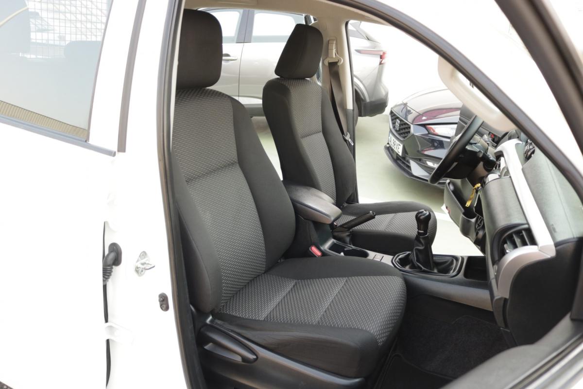 toyota-hilux-2023-diesel-2400cc
