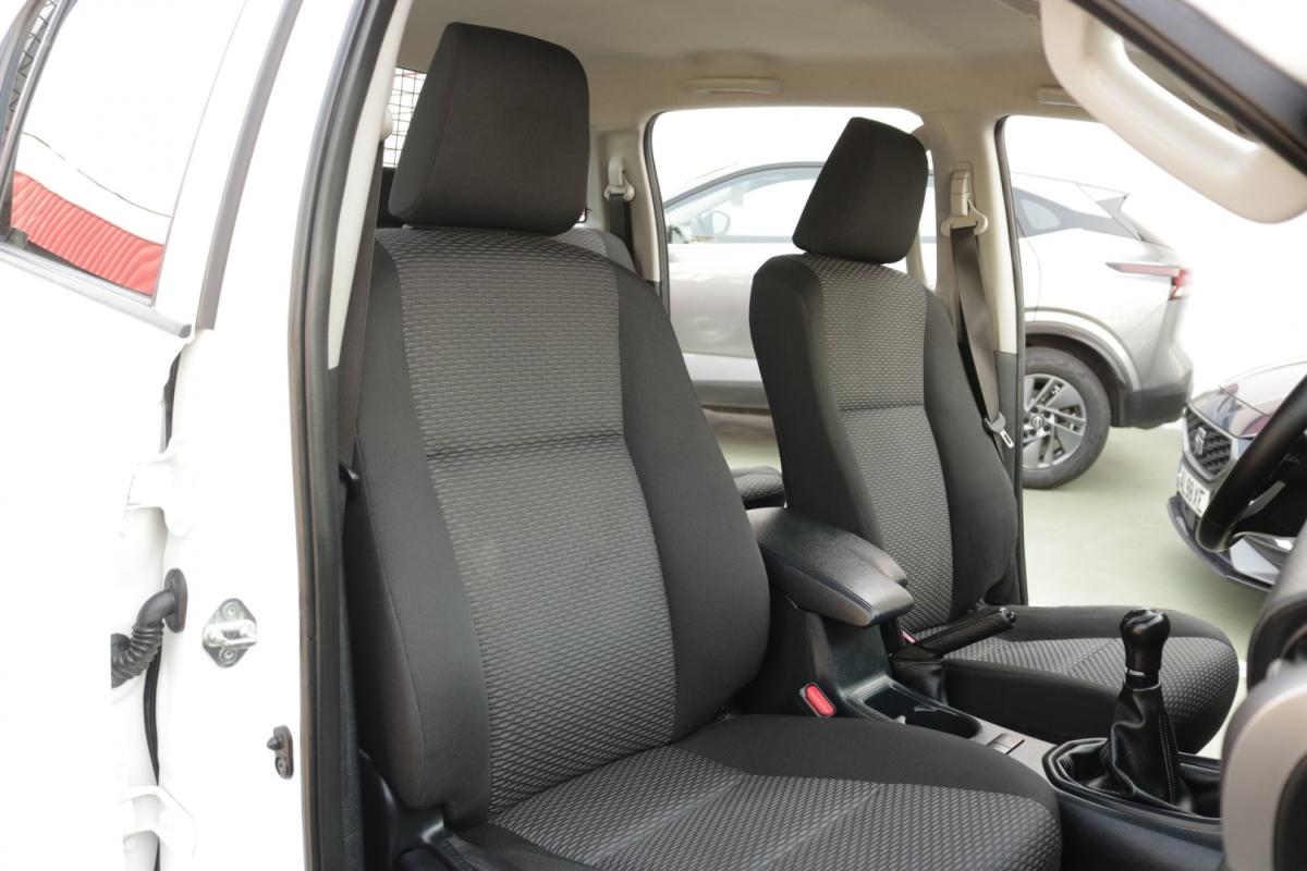 toyota-hilux-2023-diesel-2400cc
