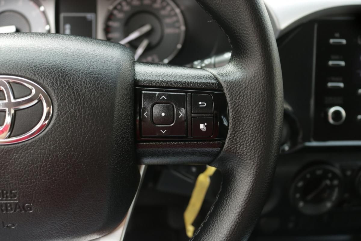toyota-hilux-2023-diesel-2400cc