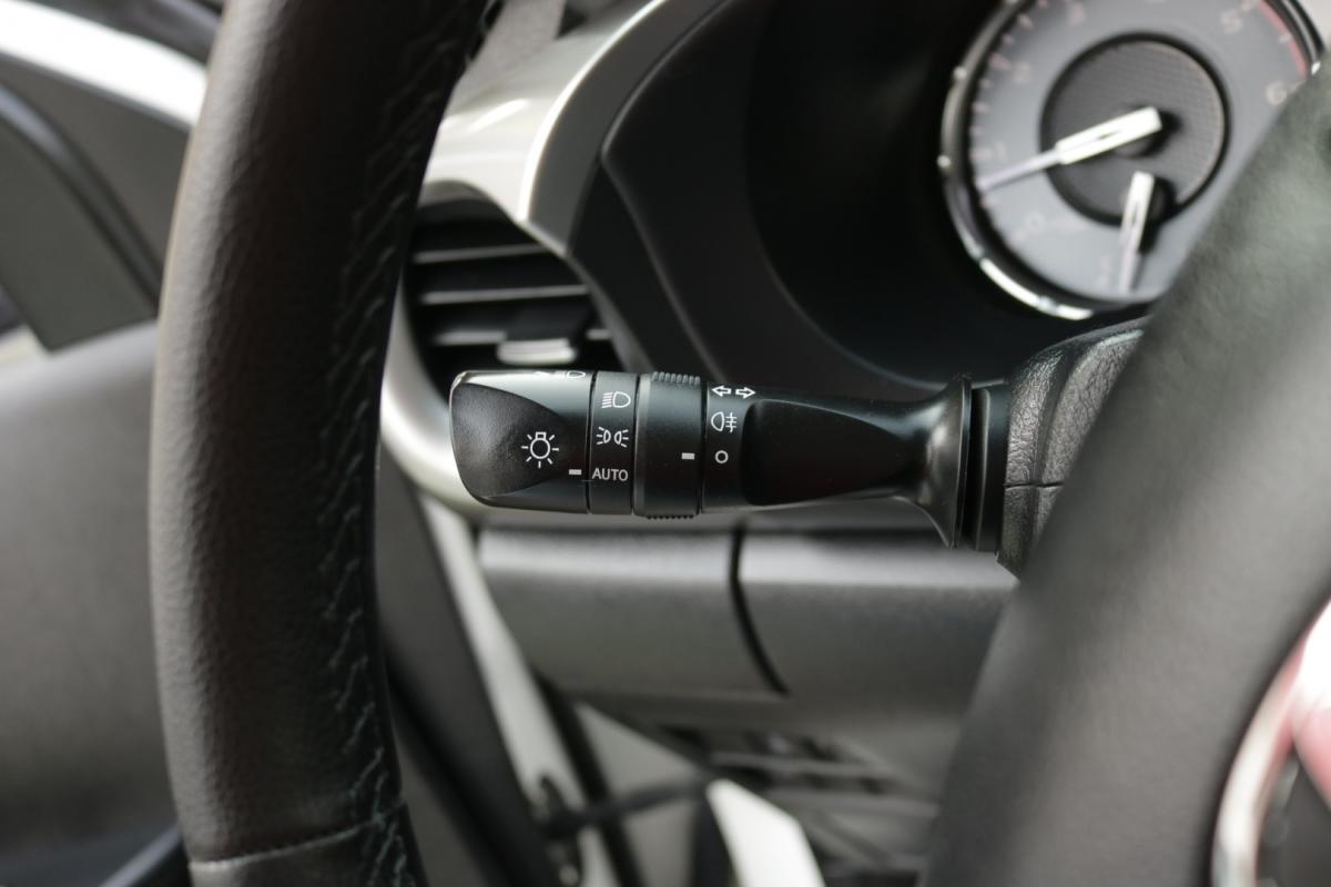 toyota-hilux-2023-diesel-2400cc