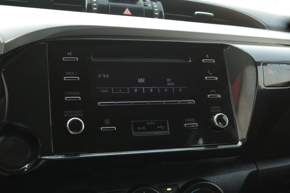 toyota-hilux-2023-diesel-2400cc
