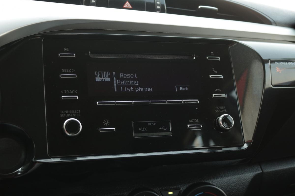 toyota-hilux-2023-diesel-2400cc