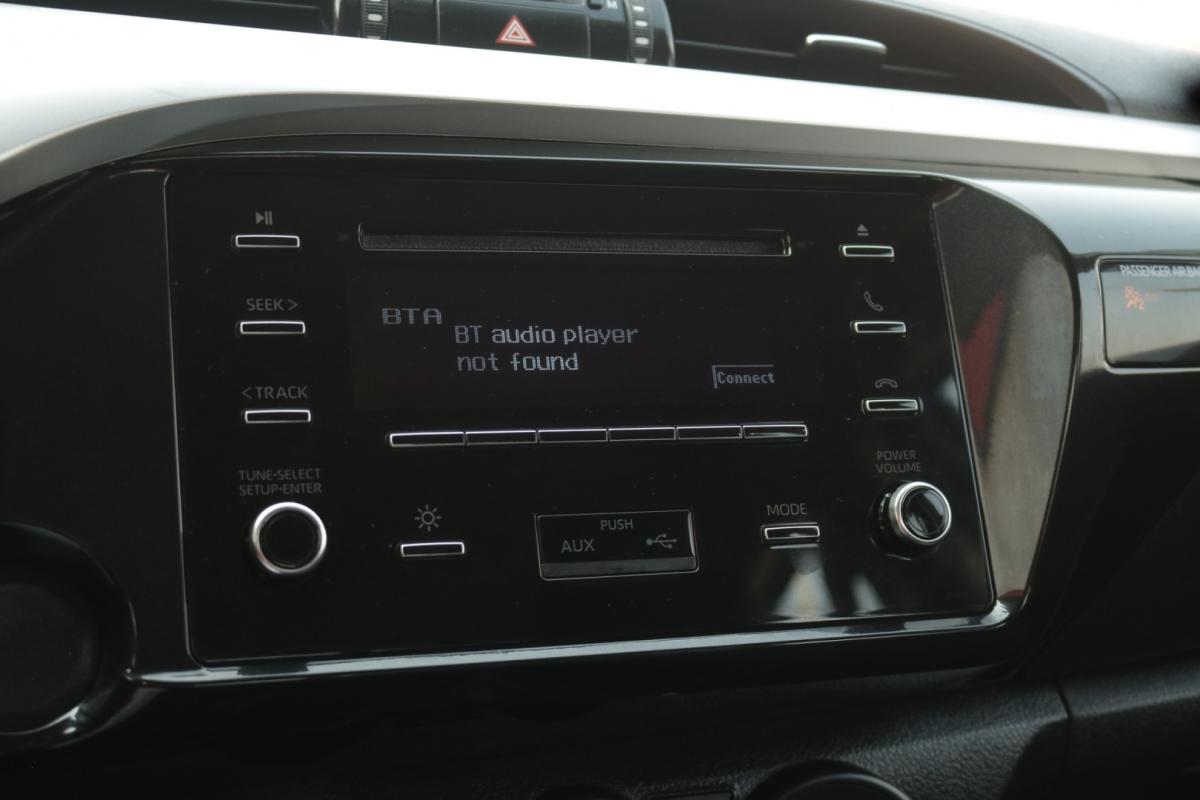 toyota-hilux-2023-diesel-2400cc