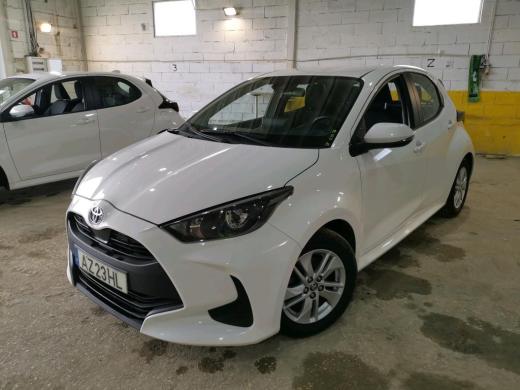 toyota-yaris-2023-hibrido-1500cc