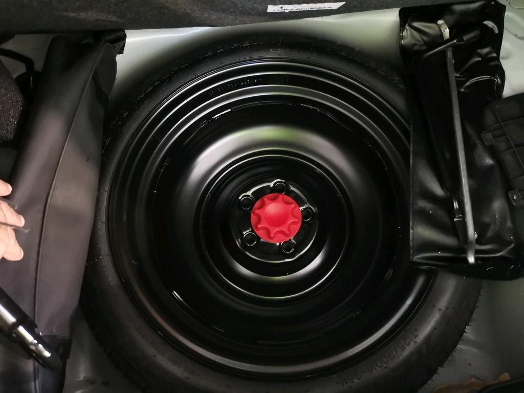 toyota-yaris-2023-hibrido-1500cc