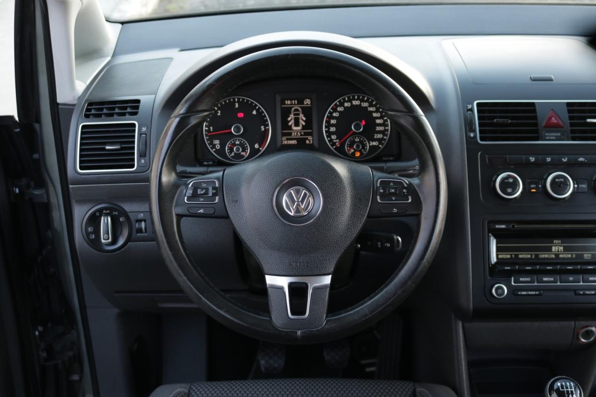 volkswagen-touran-2014-diesel-1600cc
