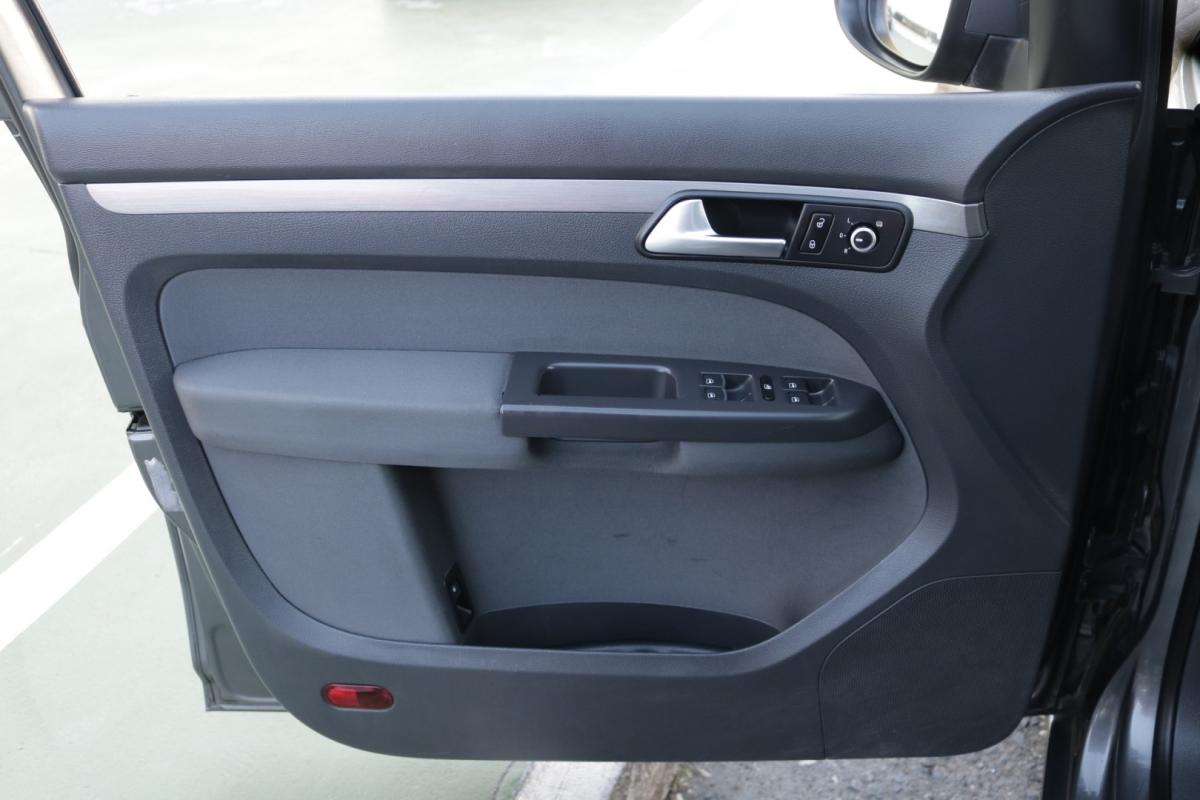 volkswagen-touran-2014-diesel-1600cc