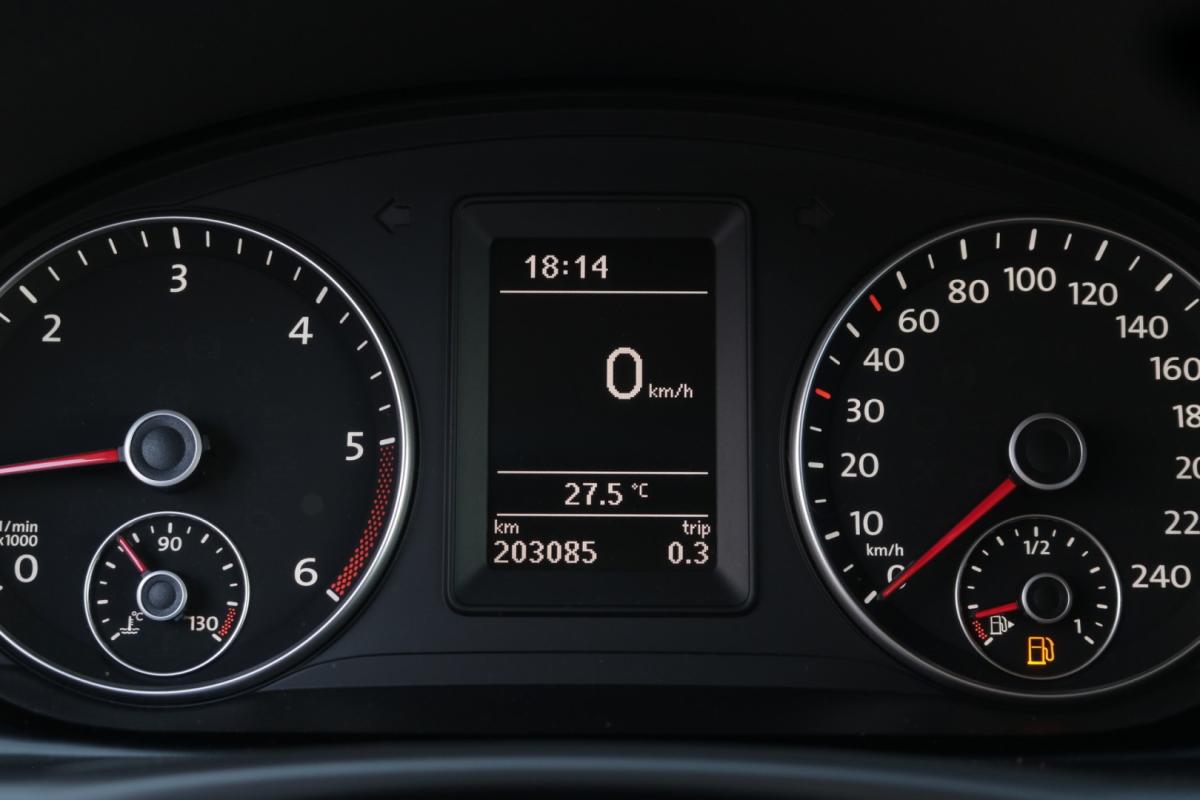 volkswagen-touran-2014-diesel-1600cc